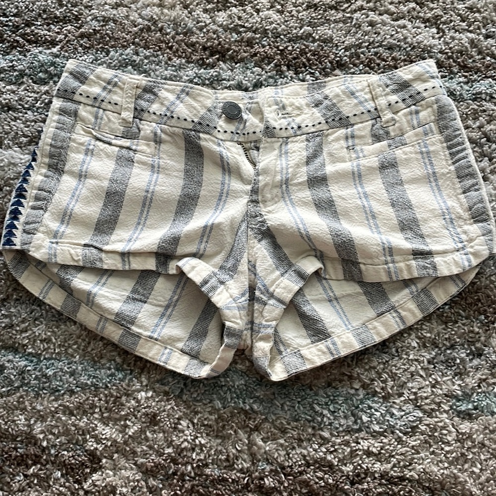 Mossimo Supply Co. Women Shorts